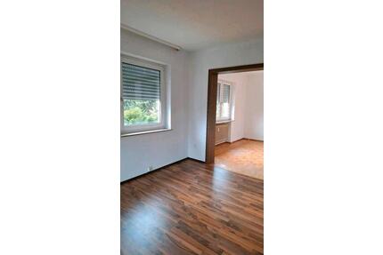 Helle 4-Zimmer-Wohnung mit Balkon in Backnang