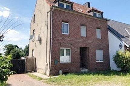 PROVISIONSFREI für Erwerber (Zwangsversteigerung): Haus mit 3 Wohnungen, 4 Garagen und potenziellem Baugrundstück! - Nettetal Breyell