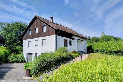 Haus zum Kaufen in Tann 399.000,00 € 172 m²
