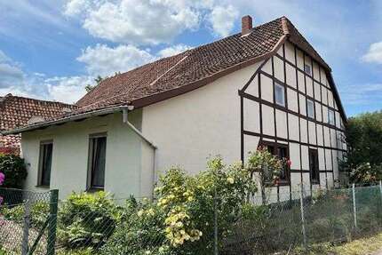 Haus zum Kaufen in Barsinghausen-Landringhausen 229.000,00 € 202.9 m²