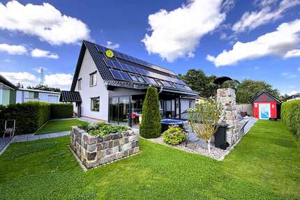 Haus zum Kaufen in Neustrelitz 1.299.000,00 € 319 m²