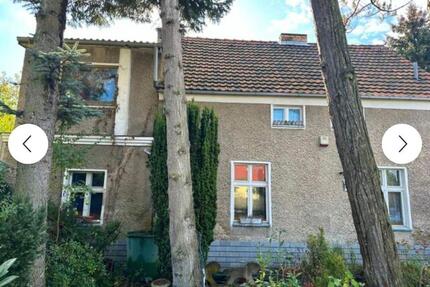 Grundstück mit 1024m3 mit Sanierungsbedürftigem Haus zu Verkaufen - Berlin Marzahn-Hellersdorf