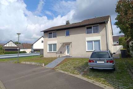 Haus zum Kaufen in Hennef 449.000,00 € 200 m²