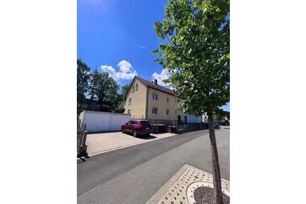 3-Familienhaus + Baugrundstück | voll vermietet | Veitsbronn bei Nürnberg