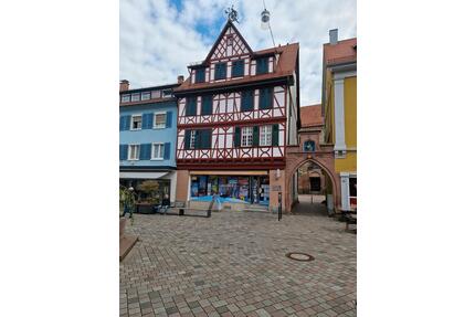 2 Zimmer Wohnung - 550,00&nbsp;EUR Kaltmiete, ca.&nbsp; 72,50&nbsp;m&sup2; in Oberkirch (PLZ: 77704)