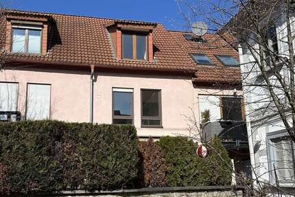 Haus zum Kaufen in Wiesbaden 429.000,00 € 107 m²