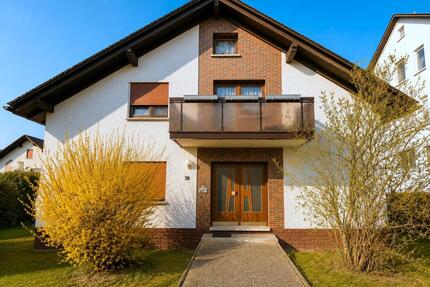 ⭐Provisionsfrei!⭐ Zweifamilienhaus am Bach auf 768 m² Grundstück - Waldbrunn (Westerwald)