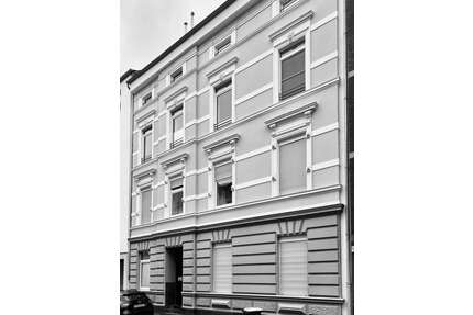 Haus zum Kaufen in Düsseldorf 2.690.000,00 € 379 m²