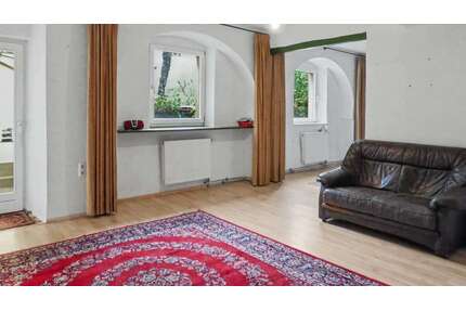 Haus zum Kaufen in Unterschwaningen 169.000,00 € 135 m²