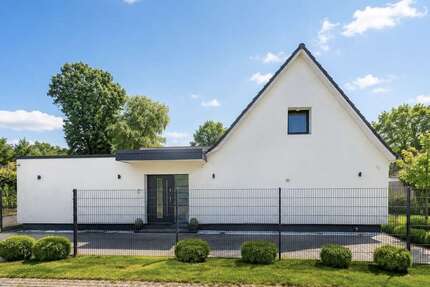 Haus zum Kaufen in Altona - Hamburg Lurup 645.000,00 € 123 m²
