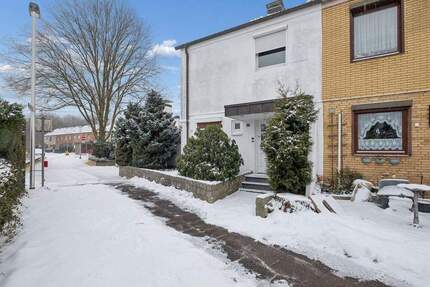 Mitten in Schenefeld - Reihenendhaus mit großem Grundstück in ruhiger und beliebter Lage