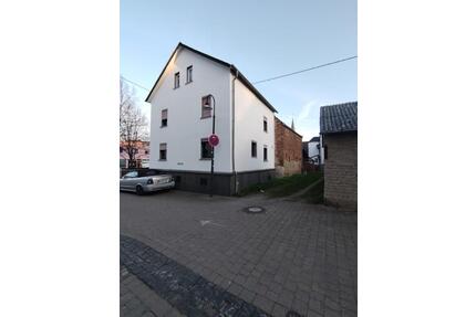 Einfamilienhaus mit Werkstatt und Hebebühne in Limburg- Offheim - Villmar