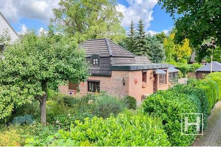 Grundstück mit Projektpotenzial - Hamburg Sasel