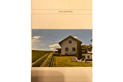 Kleines Haus mit Garten und großen Schuppen in Grafenau