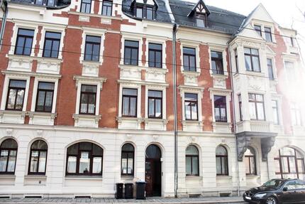 Günstige 3-Zimmer-EG-Wohnung mit Balkon und Einbauküche in Plauen