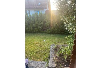 Lichtdurchflutete Whg. mit EBK, Tageslichtbad und eig. Garten - Donzdorf