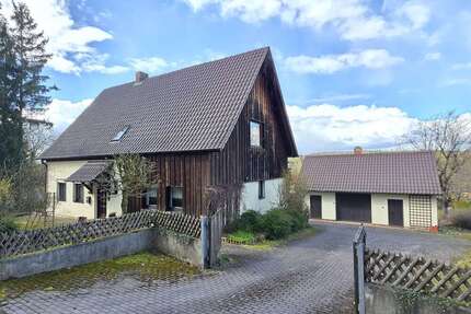 Haus zum Kaufen in Weitramsdorf 199.000,00 € 165 m²