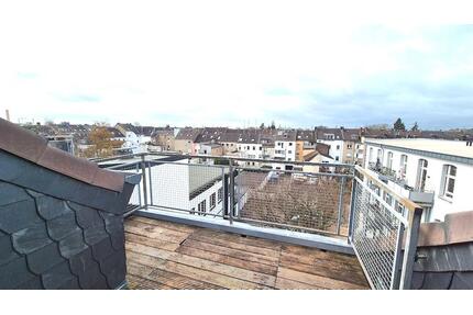 Schicke 2-Zi-Dachgeschosswohnung mit Aufzug und herrlichem Blick über die Krefelder City