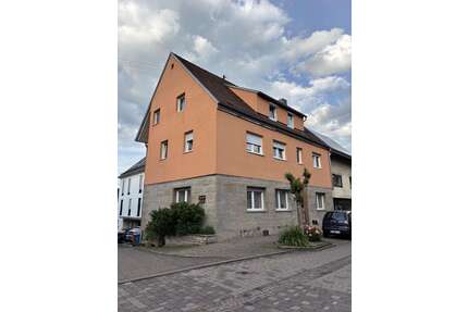 Haus zum Kaufen in Külsheim 249.000,00 € 286 m²