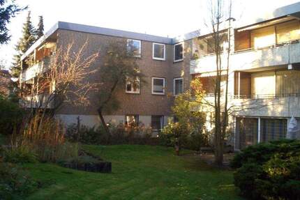 Erstklassige Wohnlage in Bünde-Mitte: frisch renovierte 2-Zimmerwohnung mit Balkon im 1. Obergeschoss