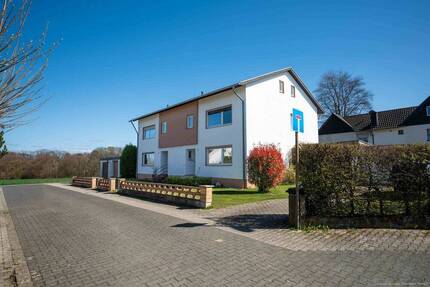 Familienhaus mit Perspektive - viel Platz und Garten in Bonn-Niederholtorf - Bonn / Niederholtorf