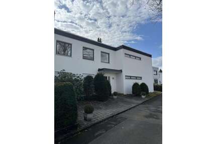 Haus zum Kaufen in Pforzheim 559.000,00 € 186 m²