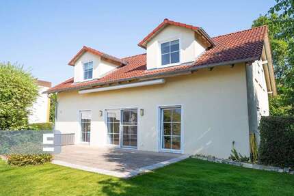 Haus zum Kaufen in Ilsfeld 595.000,00 € 200 m²