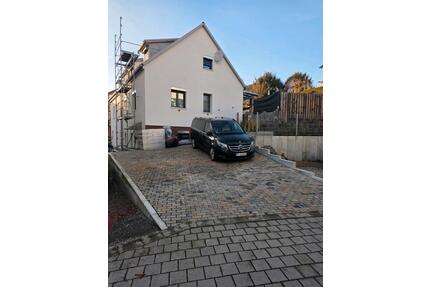 Haus verkaufen - 470.000,00&nbsp;EUR Kaufpreis, ca.&nbsp; 120,00&nbsp;m&sup2; in Niefern-Öschelbronn (PLZ: 75223)