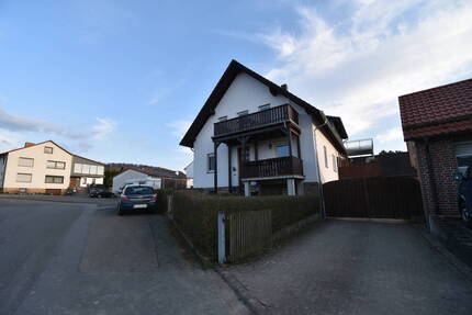 Mit traumhaften Blick in Habichtswald wohnen! 2 ZKB mit Balkon