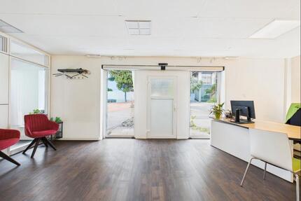 Büro Vermietung Miete - 850,00&nbsp;EUR Kaltmiete, ca.&nbsp; 68,00&nbsp;m&sup2; in Offenburg (PLZ: 77652)