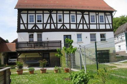Zweifamilienhaus 15x10m Scheune 10x10m saniert für Pferdehaltung - Rotenburg an der Fulda