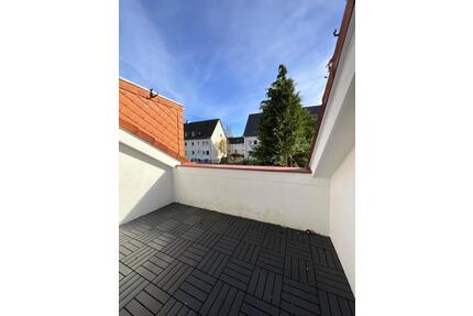 Bezugsfertig: helle 2-Zimmer-Wohnung in Plettenberg mit großem Balkon