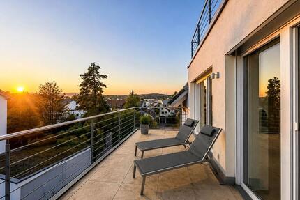 Möblierte sonnige 3-Zi-Whg mit Seeblick in zentraler Lage - Überlingen