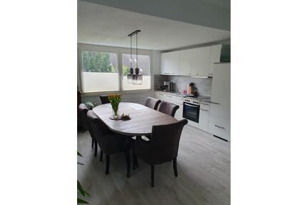 Dachgeschosswohnung - 850,00&nbsp;EUR Kaltmiete, ca.&nbsp; 61,00&nbsp;m&sup2; in Detmold (PLZ: 32760) Hiddesen