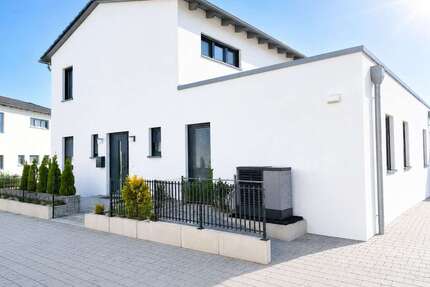 Haus zum Kaufen in Schrobenhausen Linden 699.000,00 € 176 m² - Schrobenhausen / Linden