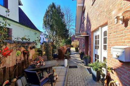 Wohnung zum Kaufen in Neuenhagen 339.000,00 € 100.21 m²