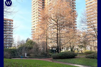Erstbezug nach Modernisierung: 3 Zimmer + Umlauf-Balkon, 2 Bäder, Hauswirtschaftraum, Aufzug - Köln Rodenkirchen