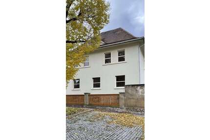 Haus zum Kaufen in Alsleben 185.000,00 € 192 m²