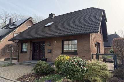 Haus zum Kaufen in Korschenbroich 590.000,00 € 126 m²