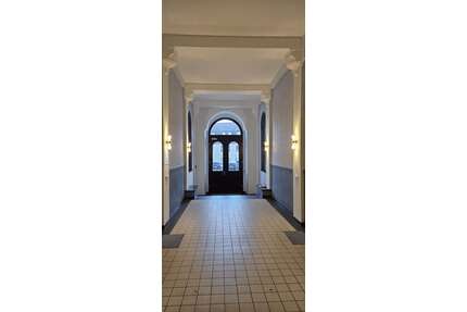 Wohnung zum Kaufen in Zwenkau 250.000,00 € 101.79 m²