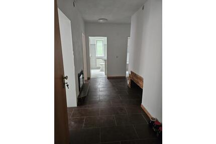 3-Zimmer-Wohnung (1. OG) mit Kamin, Garten - Holenbrunn - Wunsiedel