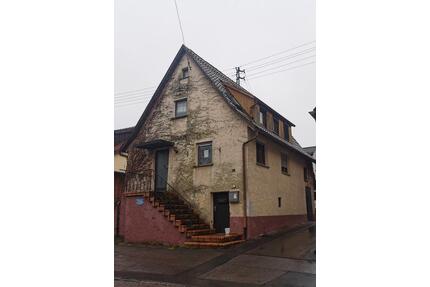 Einfamilienhaus einziehen oder zuvor renovieren - Ilsfeld