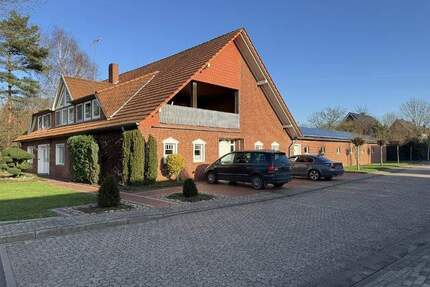 Großes Zweifamilienhaus, sehr gepflegt, zentral gelegen. - Emstek Halen