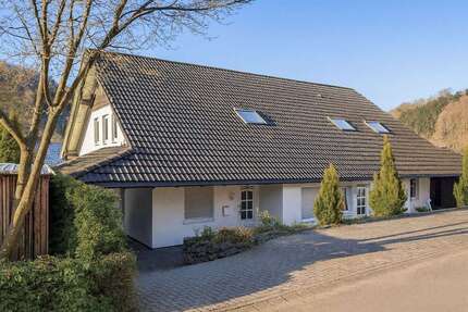 Haus zum Kaufen in Schmallenberg 299.000,00 € 159.25 m²