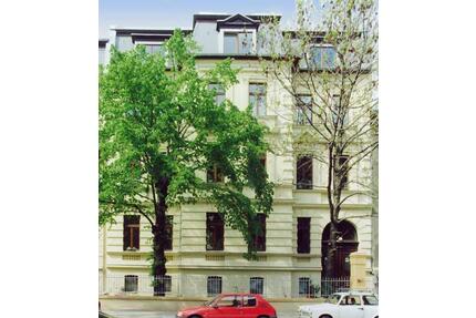 6 Zimmer Mietwohnung - 2.000,00&nbsp;EUR Kaltmiete, ca.&nbsp; 200,00&nbsp;m&sup2; in Halle (Saale) (PLZ: 06114) Am Wasserturm/Thaerviertel