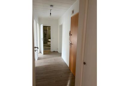 DG Wohnung renoviert hell 80qm 1-2 Personen - Oberhausen Rothebusch