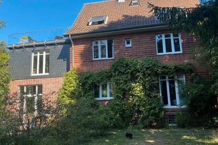 Stilvolles Wohnen mit Ateliercharakter im 2-Familienhaus - Ilsede Adenstedt