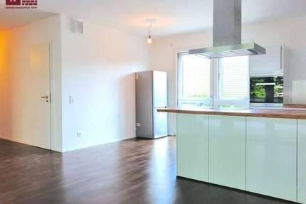 Schöne 3-Zimmer-Wohnung in Sachsenhausen mit großer Terrasse und TG-Stellplatz - Frankfurt