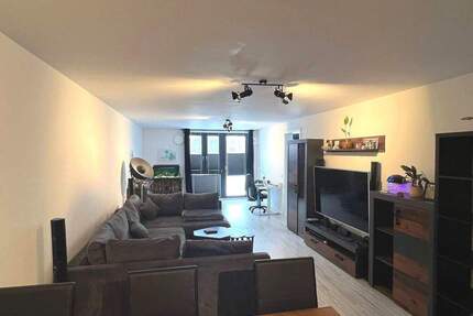 Großzügige 3-Zimmer-Wohnung im ehemaligen Kino mit Fahrstuhl und guter Infrastruktur! - Wedel