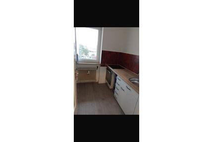 2-Zimmer-Altbauwohnung mit Südbalkon in Stein bei Nürnberg